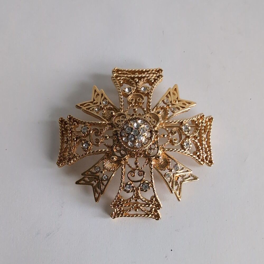 Kenneth Jay Lane “KJL” Maltese Cross Goldtone Brooch with Rotating Center